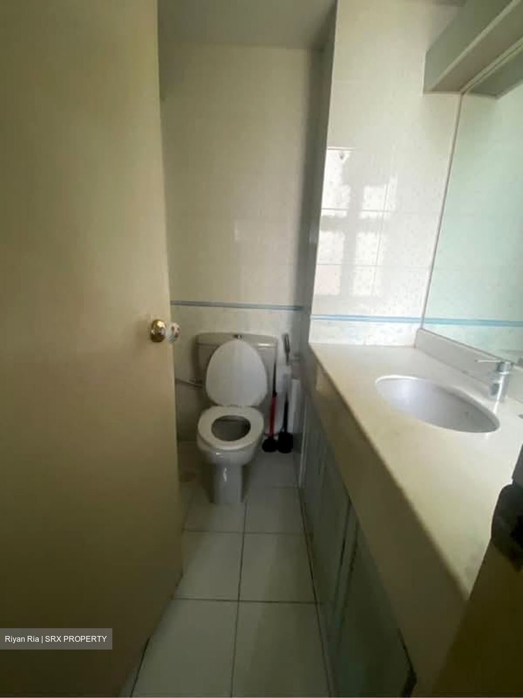 West Bay Condominium (D5), Condominium #558716651
